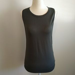 Lululemon Muscle Tee